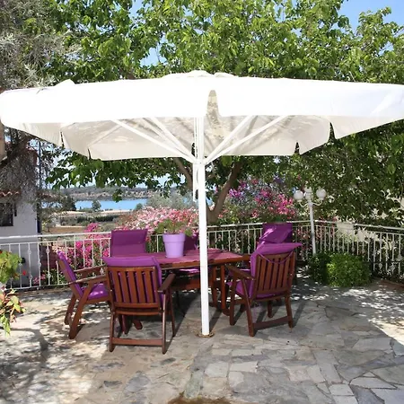 Evi Holiday home